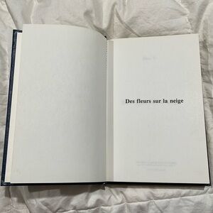 Des fleurs sur la neige book livre 2/20$ item